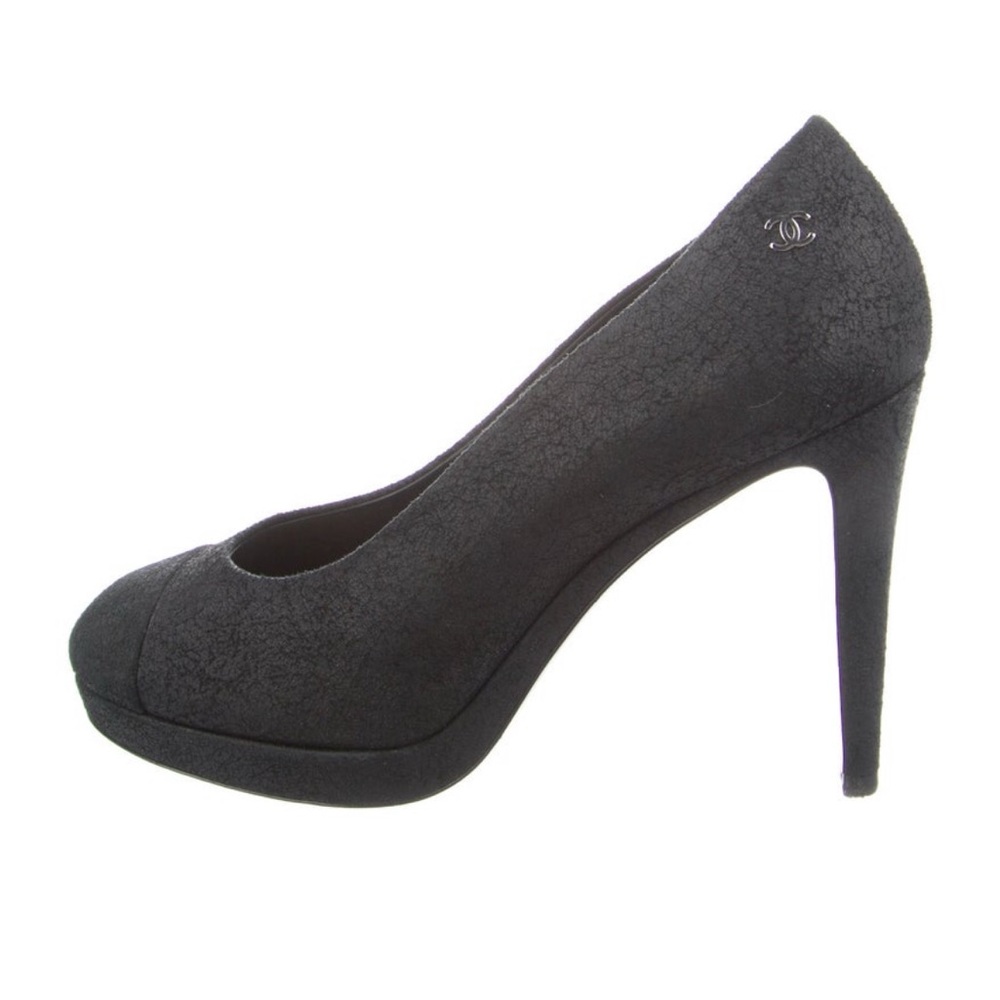 CHANEL Black Heels Classic Suede Design Logo Size 40 pumps